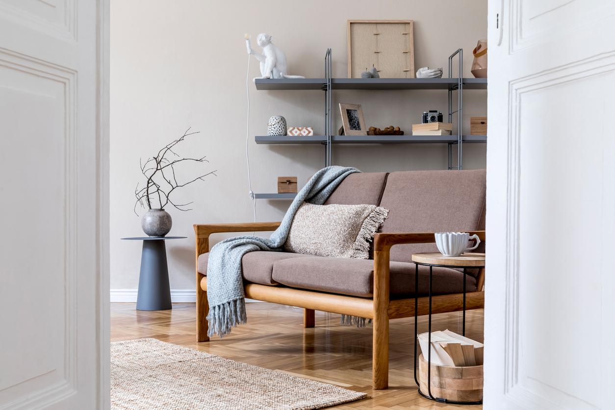 A study outfitted with modern decor.